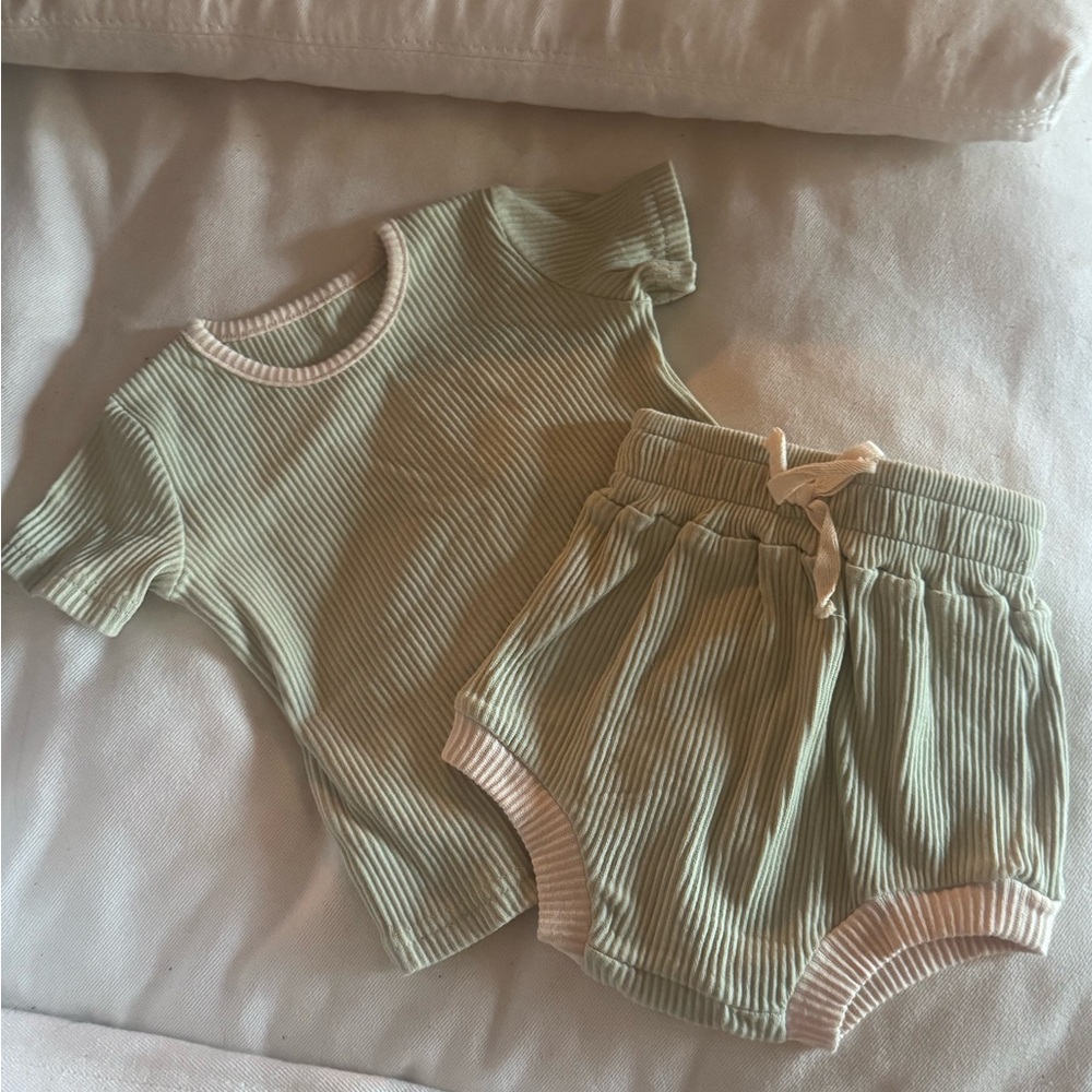 Kids Ribbed Green Outfit Set